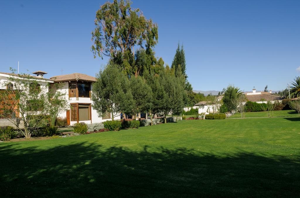 Hotel Hacienda Abraspungo Riobamba Exterior photo